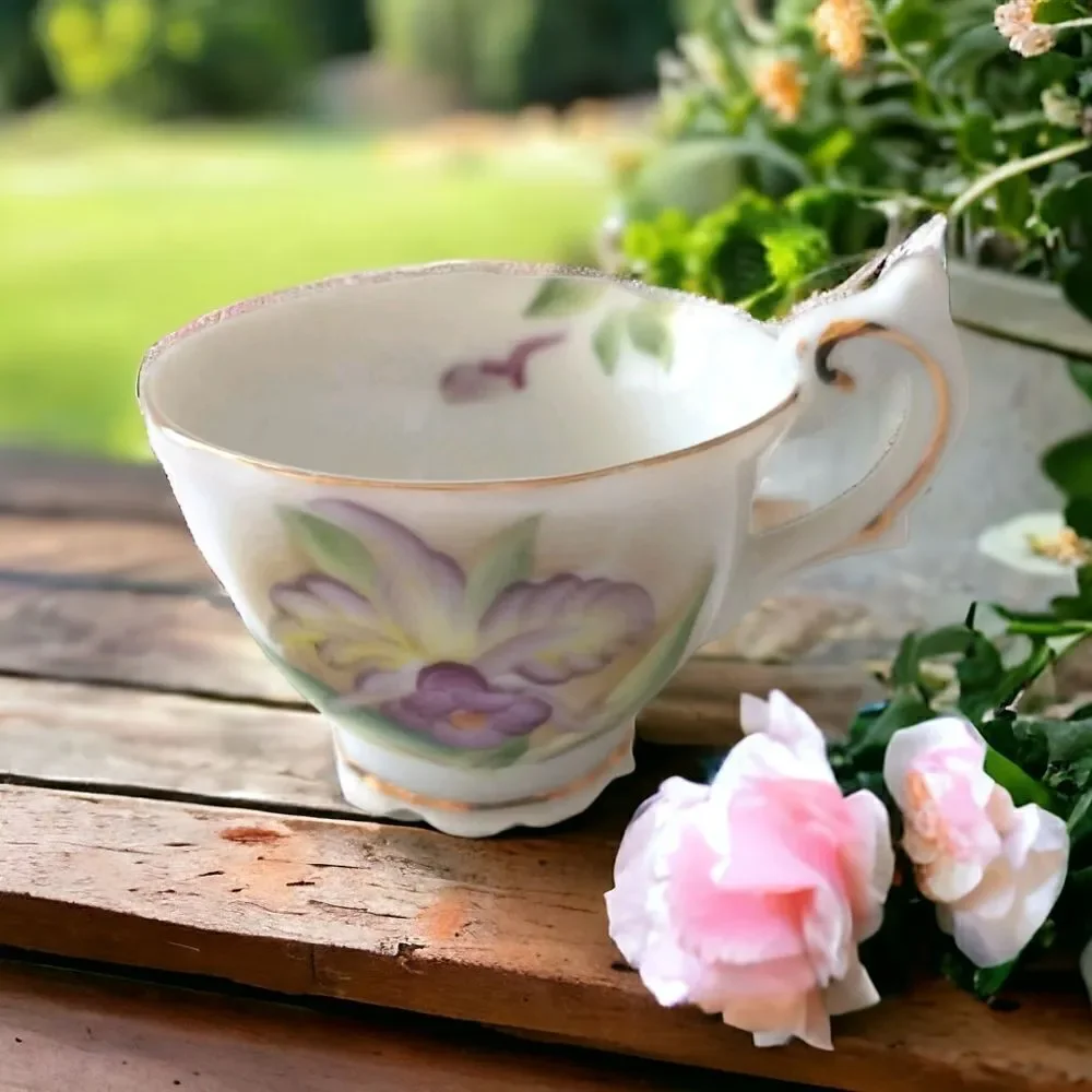 MINI Demitasse Floral Tea Cup Porcelain Air‎ Plants Succulents Violets Diorama